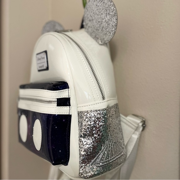 NWT Space Mountain “Mickey Mouse: The Main Attraction” Loungefly Mini Backpack - Picture 4 of 8